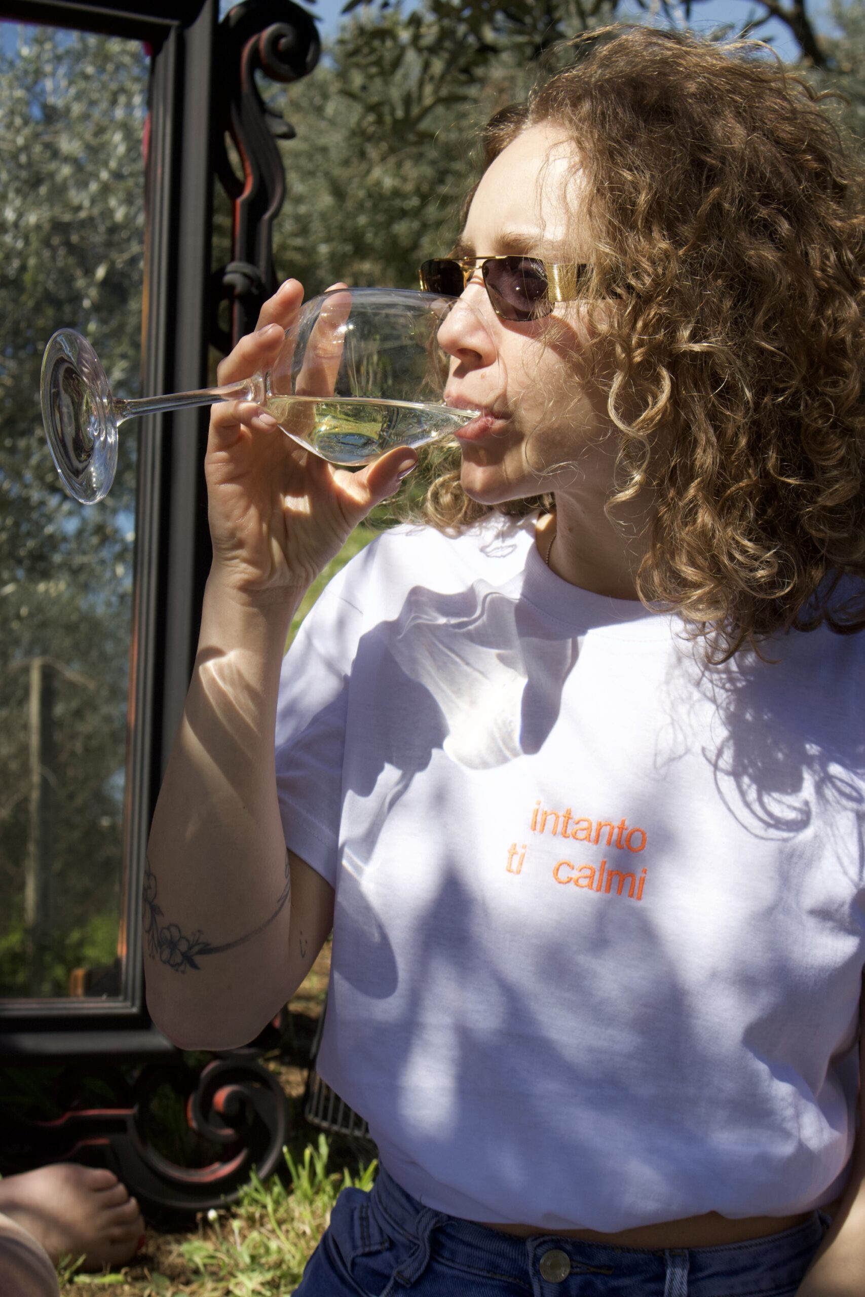 T-shirt INTANTO TI CALMI - immagine 2