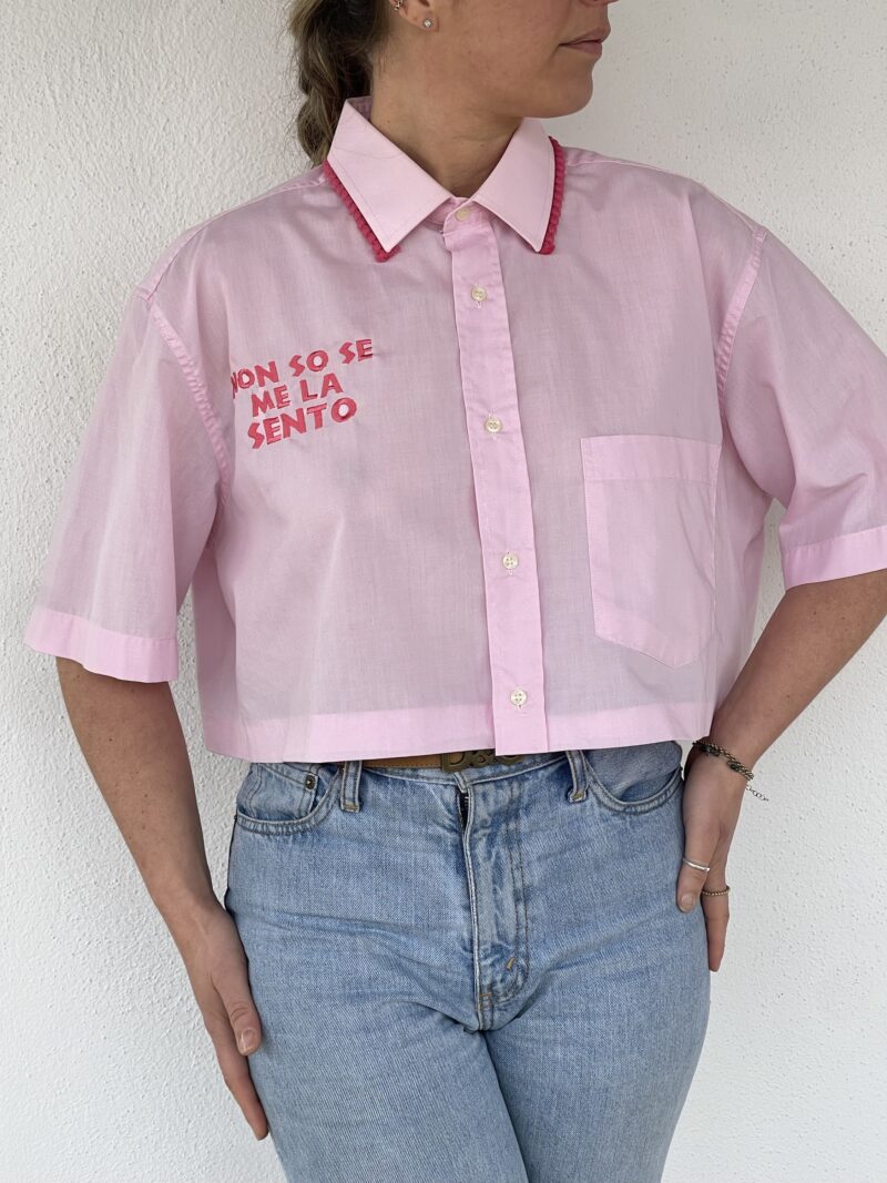 CAMICIA VINTAGE con ricamo NON SO SE ME LA SENTO