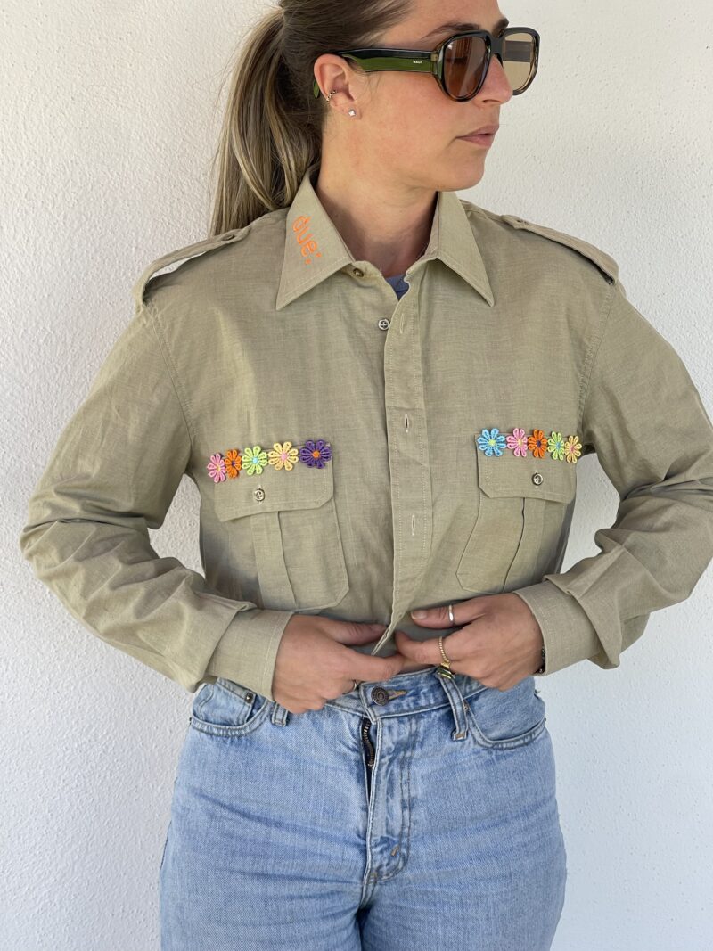 CAMICIA vintage ricamo INTANTO TI CALMI