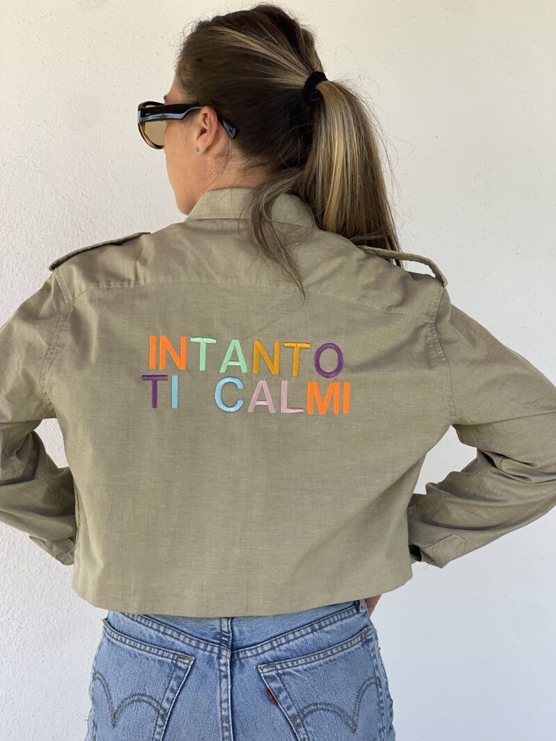 CAMICIA vintage ricamo INTANTO TI CALMI