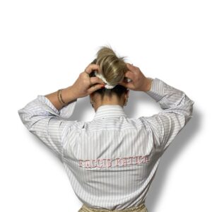 CAMICIA bianca con righe celesti e rosa VINTAGE con ricamo FACCIO FATICA rosa