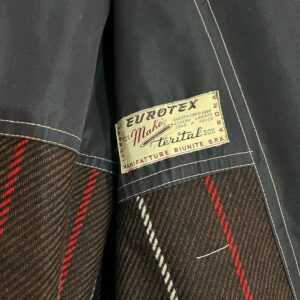 Trench vintage blu con riflessi verdi con ricamo OCCHIO NON VEDE/CUORE NON DUOLE