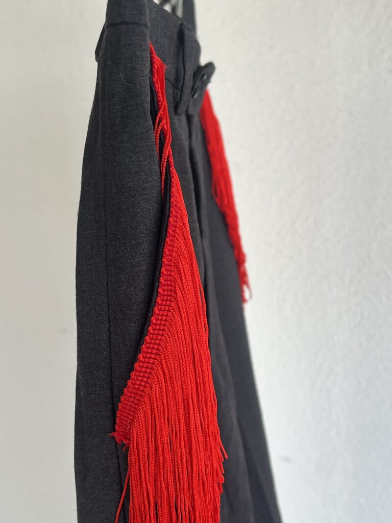 Completo vintage SANTA PAZIENZA con frange rosse