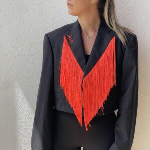 Blazer vintage grigio gessato crop con ricamo VADO A FARNE UN DRAMMA E TORNO e FRANGE arancioni fluo