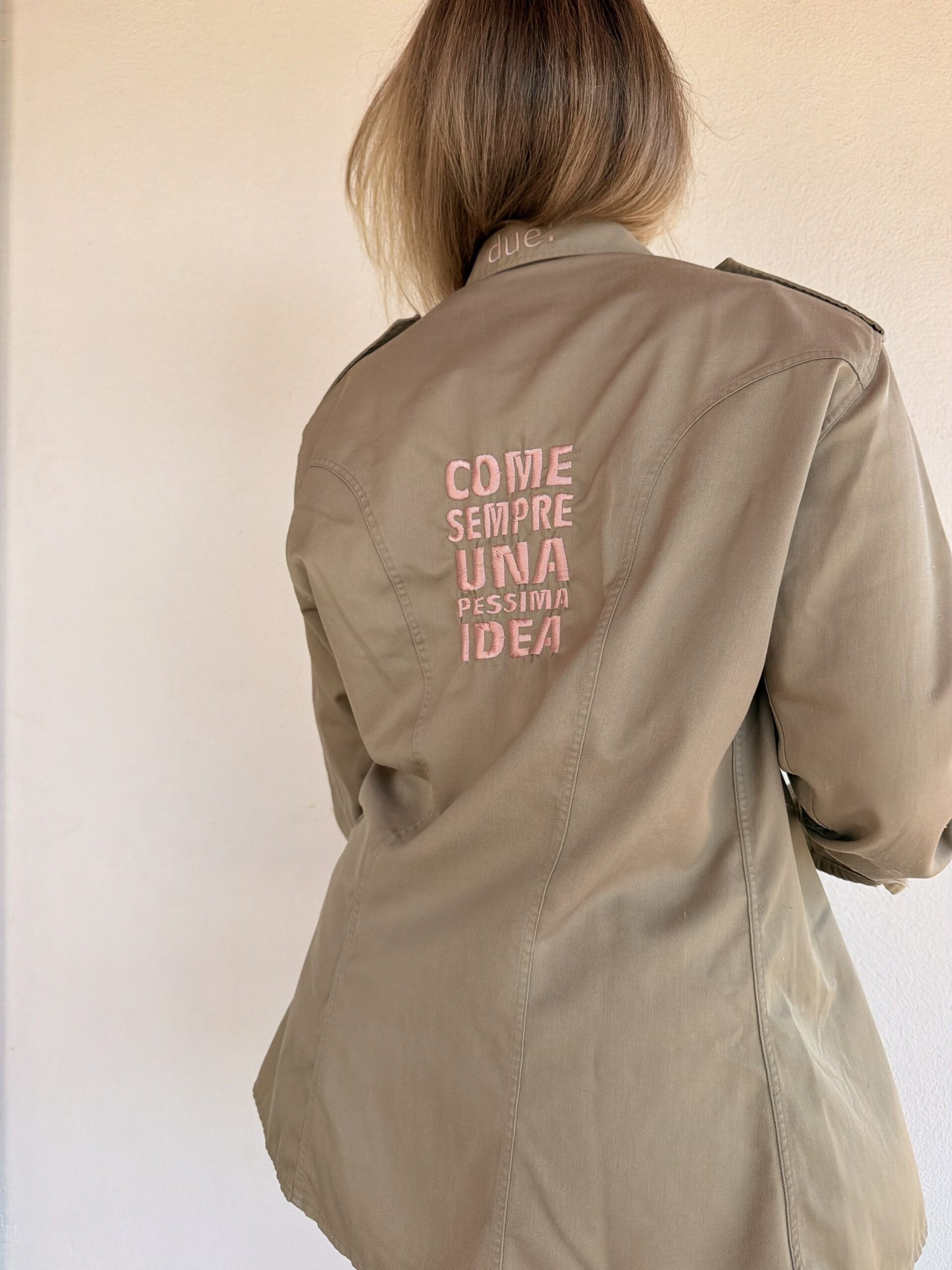 Camicia COME SEMPRE una PESSIMA IDEA
